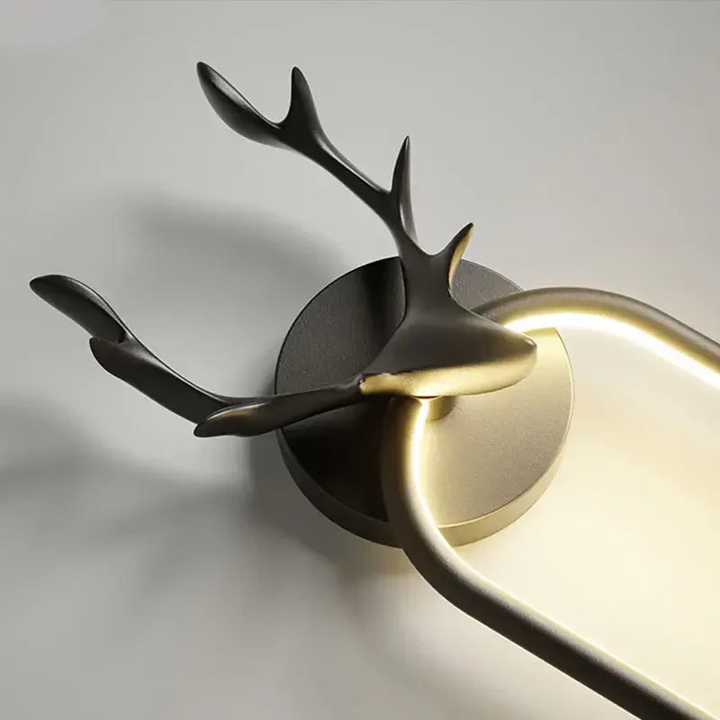 Hirsch Wandleuchte, schwarz und gold | Vitalis