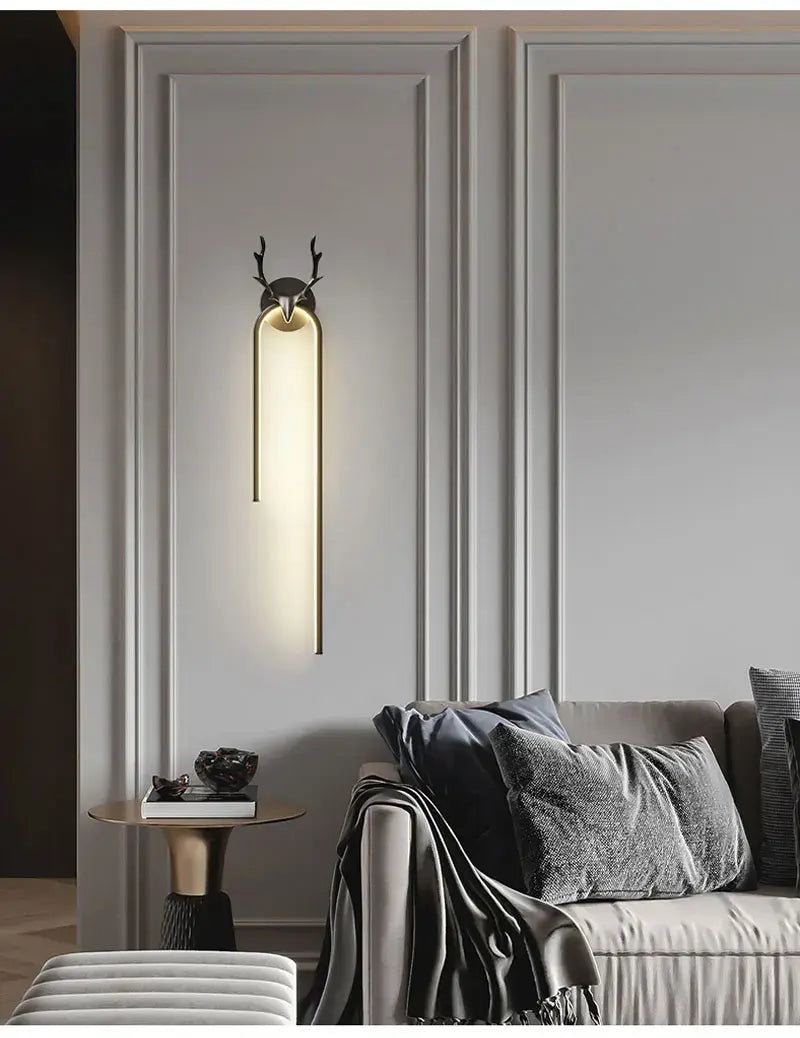 Hirsch Wandleuchte, schwarz und gold | Vitalis