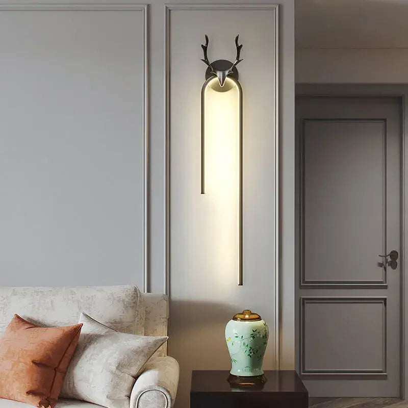 Hirsch Wandleuchte, schwarz und gold | Vitalis