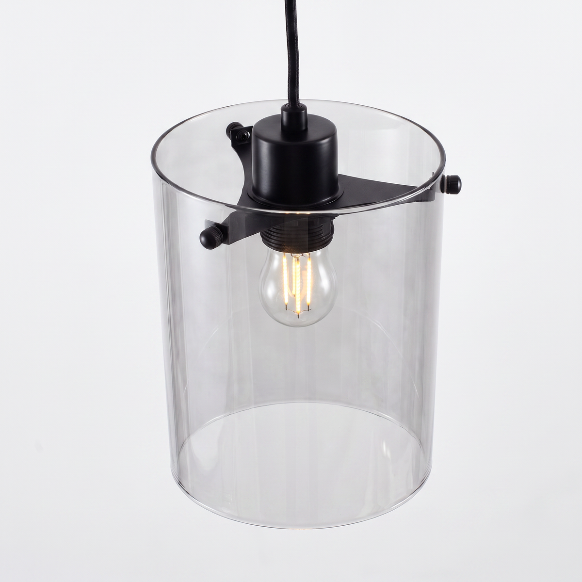 detail dreiarmiger halter mit stellschrauben und glasbefestigung | vitrum 4-flammig