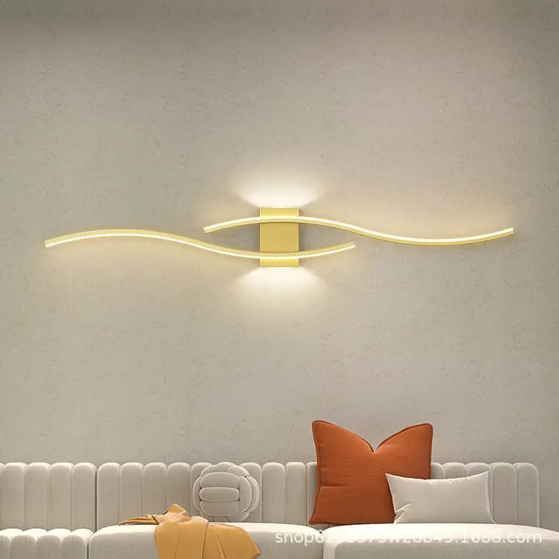 Längliche Wandleuchte in Gold und Schwarz | Aurum