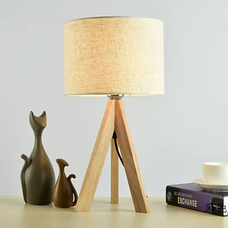 tischlampen aus holz, tischlampe holz, tischlampen mit led, moderne tischlampe, tischleuchte modern, moderne tischleuchte